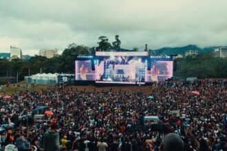 Palco do evento surpreendeu com grande estrutura de LED
